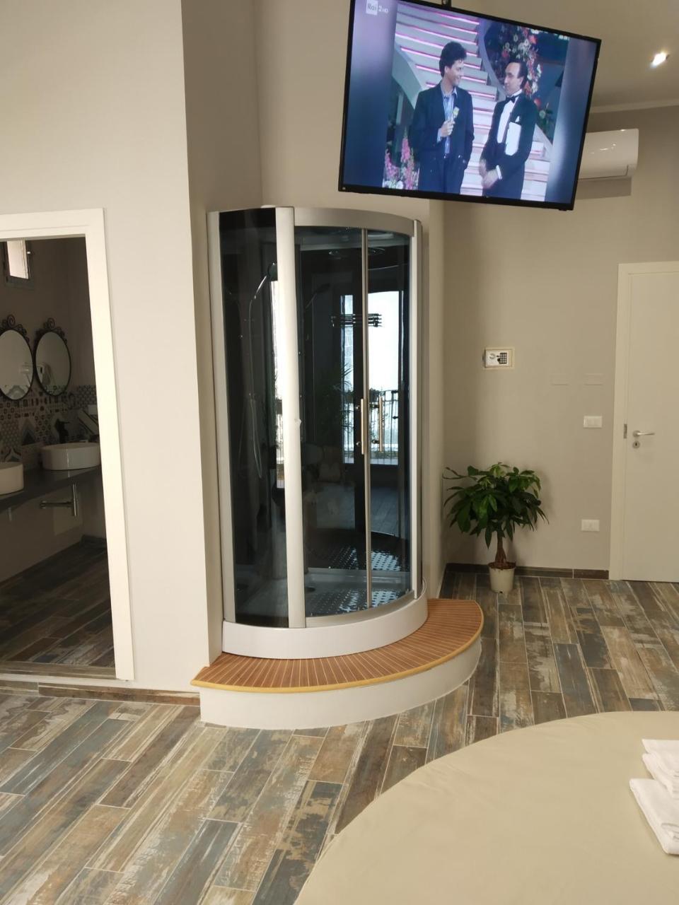 Aparthotel Dimora "I Santi Patroni" Lecce Exterior foto