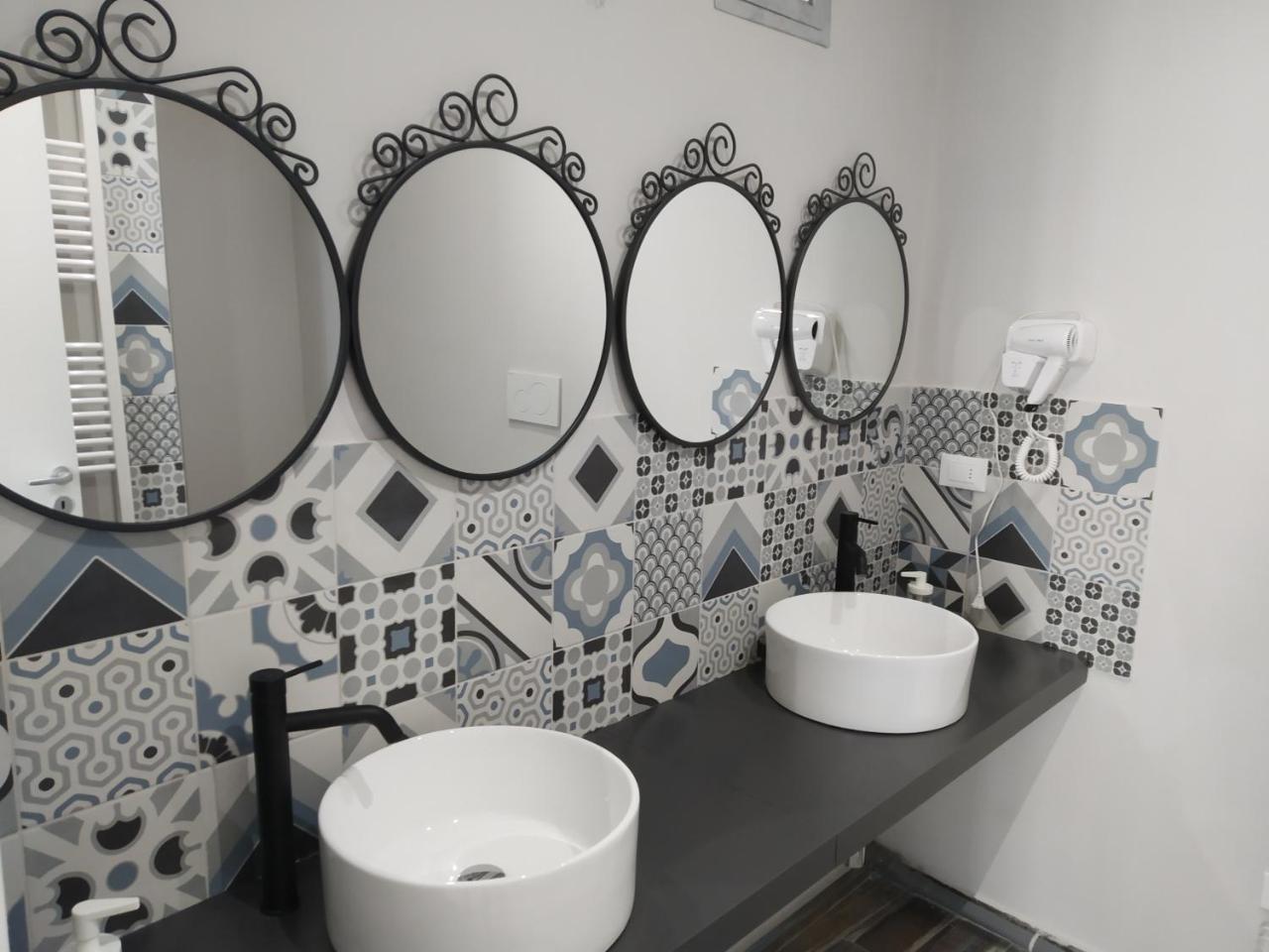 Aparthotel Dimora "I Santi Patroni" Lecce Exterior foto