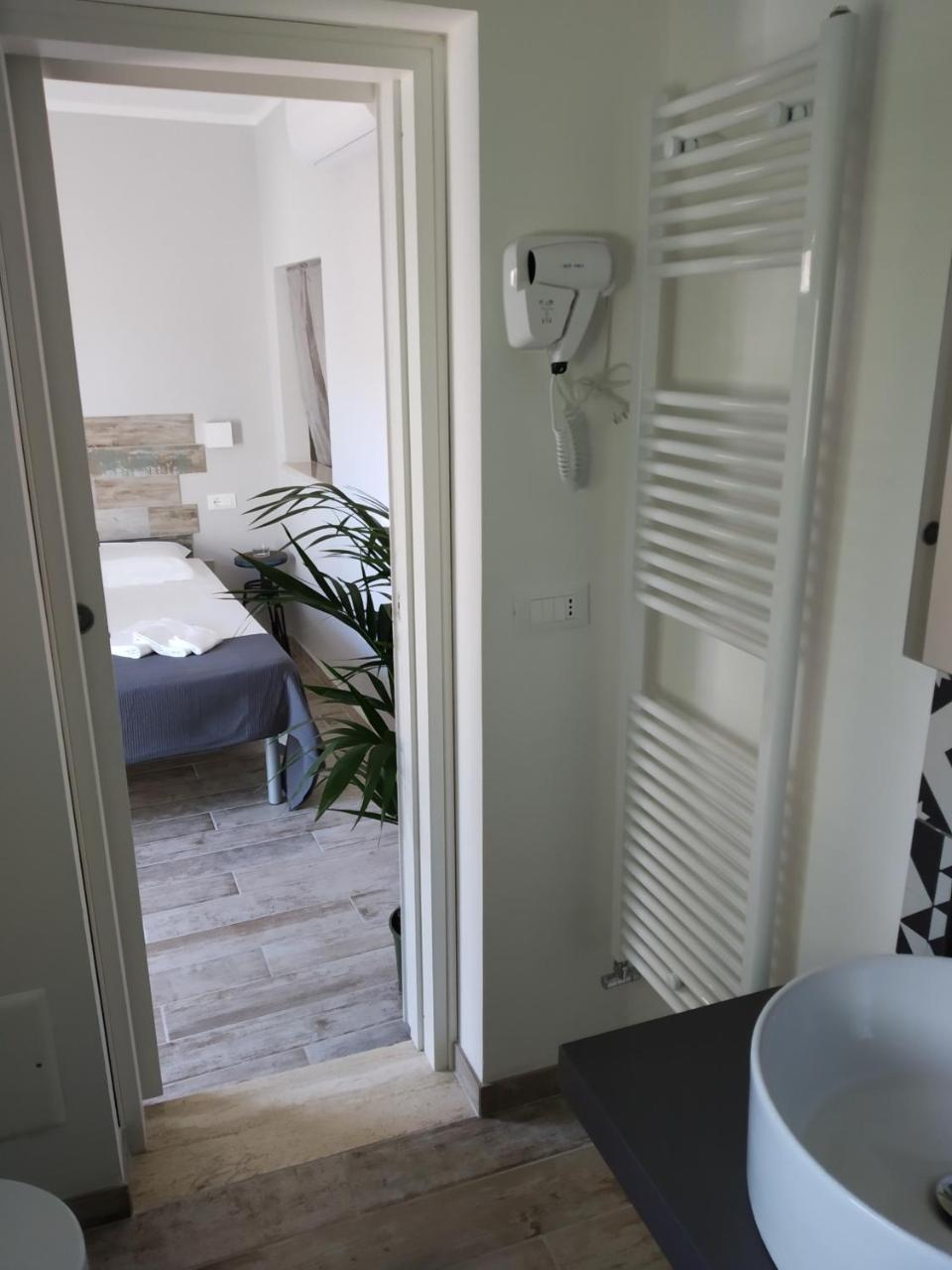 Aparthotel Dimora "I Santi Patroni" Lecce Exterior foto