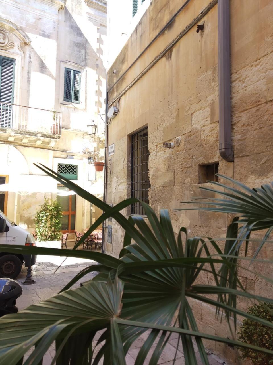 Aparthotel Dimora "I Santi Patroni" Lecce Exterior foto